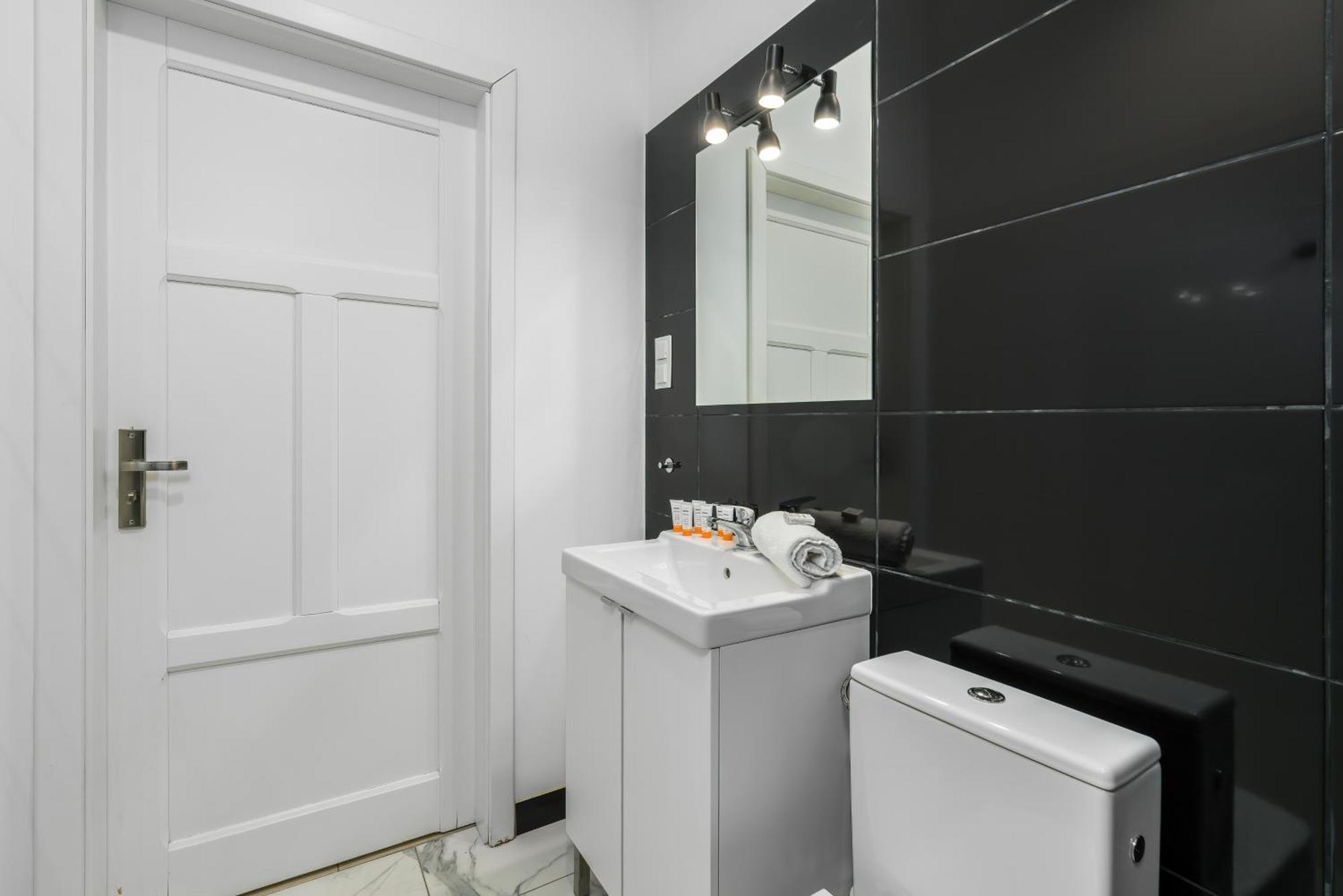 Old Town Studio Swiety Wojciech Street - Poznan By Noclegi Renters Exteriör bild